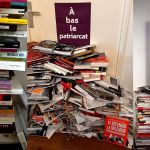 Les piles de livres de Louisa Amara